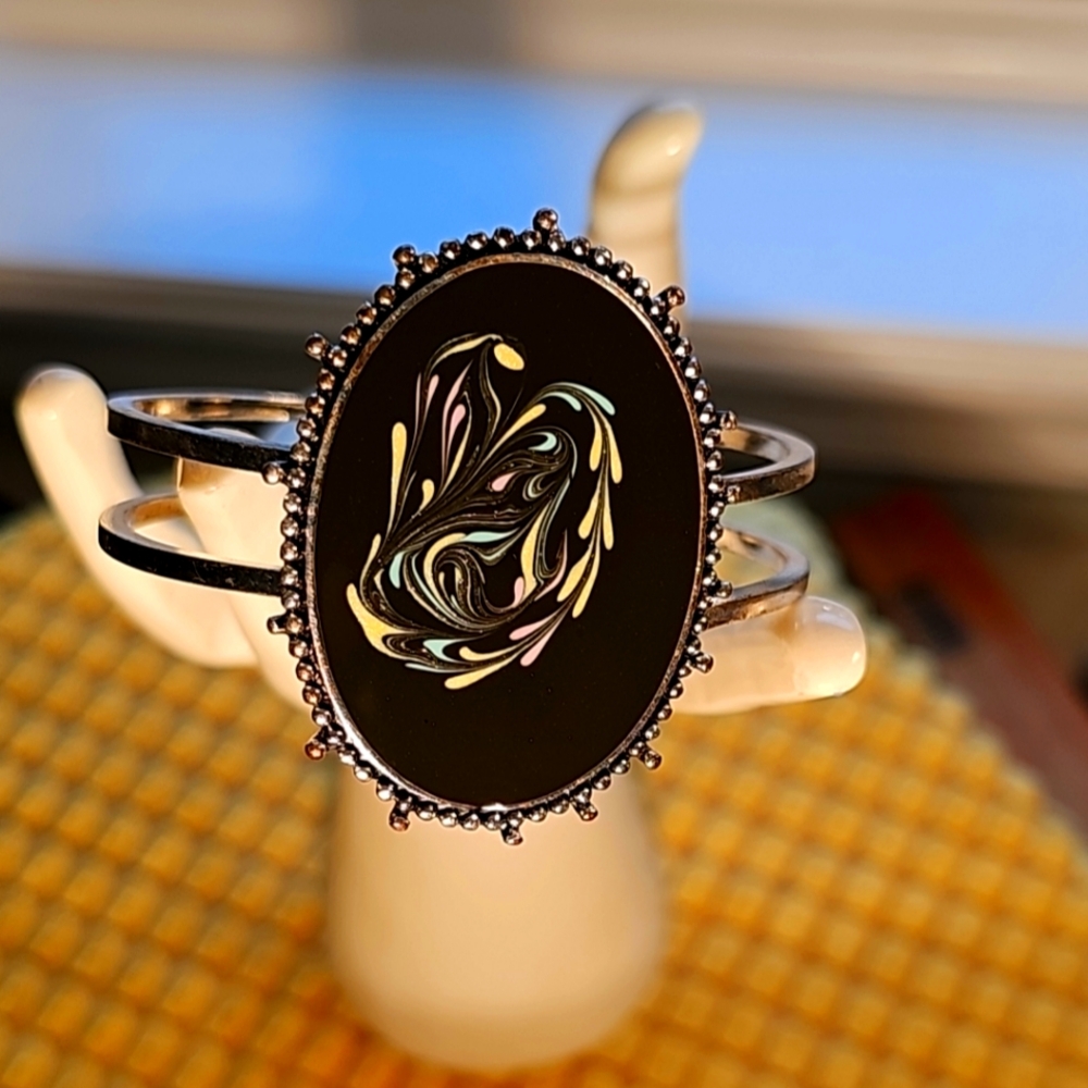 Faux Black Onyx Cuff Bracelet Bohemian Swirl Costume Jewelry